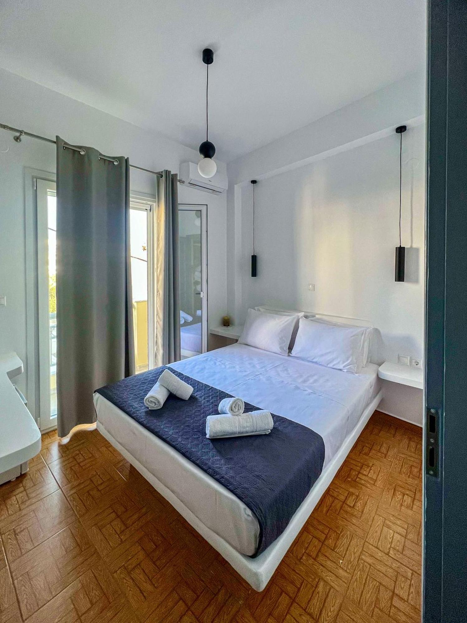 Aeolian Breeze * Tinos